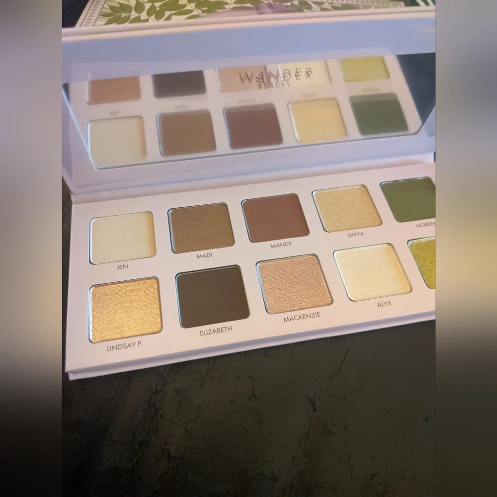 NWOT Wander Beauty - Trailblazer Eyeshadow Palette | 10 Pan | 7.5g / 0.25 oz